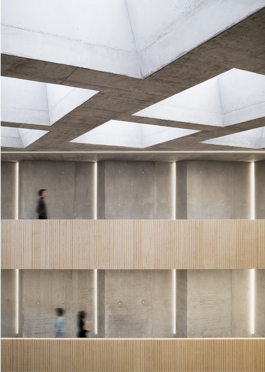 レンヒンゲン市庁舎 / Steimle Architekten - インテリア写真、梁