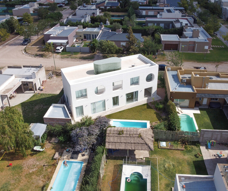 House 104 / FLORA - 外観写真