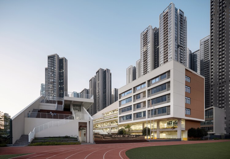 深セン龍華区清泉外国語中学校 / 宜京建築設計 - 画像 17 / 30