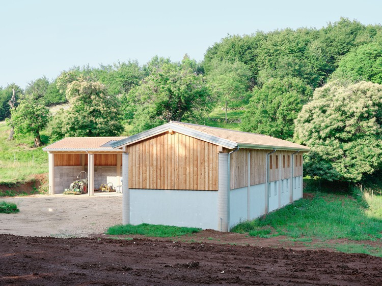 Case Vecie ワイナリー生産施設 / MASAAI Studio - 外観写真、木材