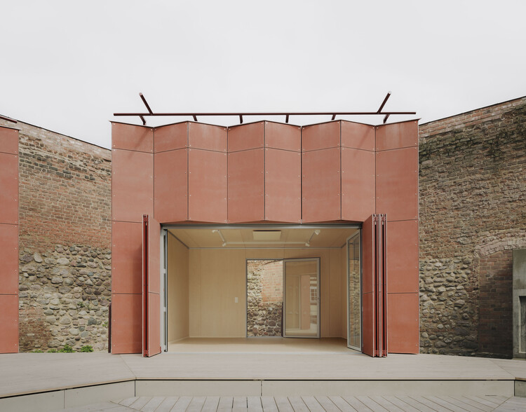 BurgbühneBeeskow / Atelier Fanelsa-外観写真