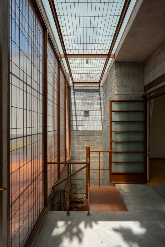 Binh Duong / tad.Atelierの家 - インテリア写真、木、ガラス