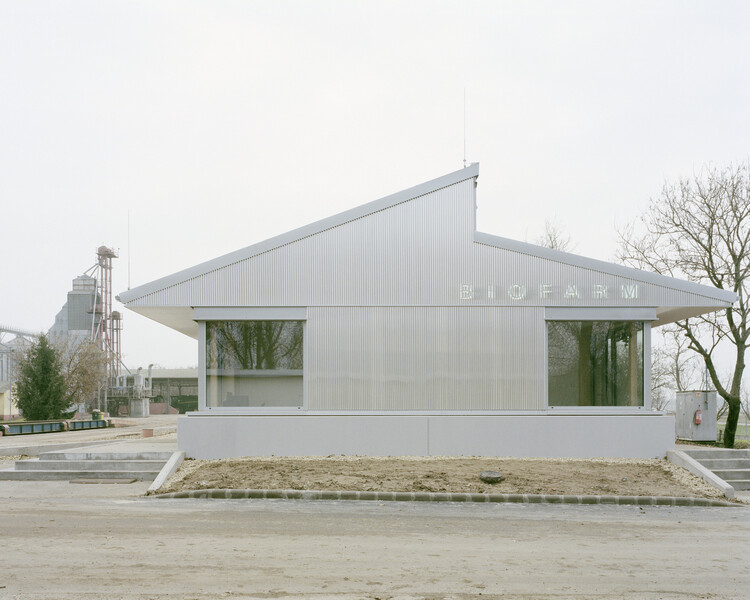 Biofarm Workplace / Kontextus Architecture Studio-外観写真