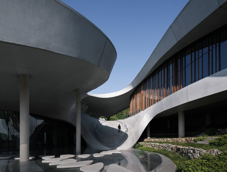 Longquan Mountain Observatory / Buzz /BüroZiyuZhuang-外観写真、ファサード