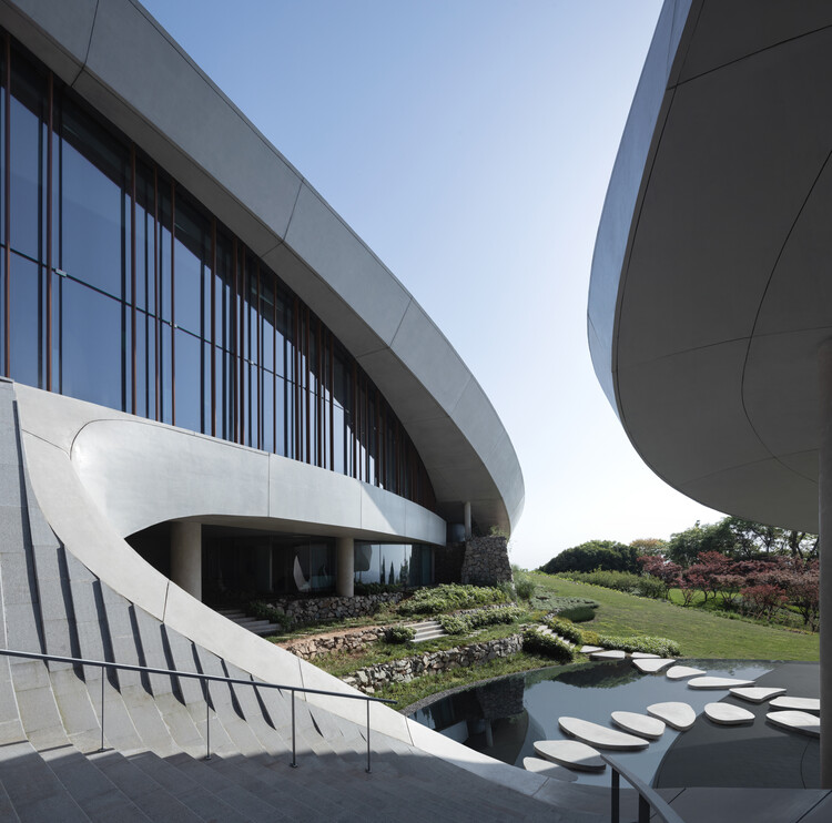 Longquan Mountain Observatory / Buzz /BüroZiyuZhuang-外観写真、ファサード