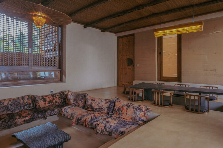 Essoua Pavilion /Moyésoa-インテリア写真、寝室、木