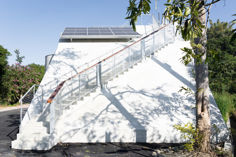 Hushan Reservoir Environmental Education Center / KDS Architects -Image 3 of 37