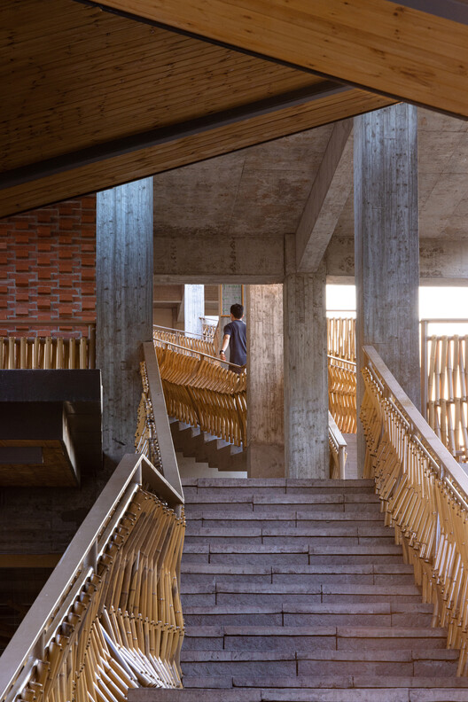 Qingshan Culture Hall / Momentum Architects -Image3 of 54