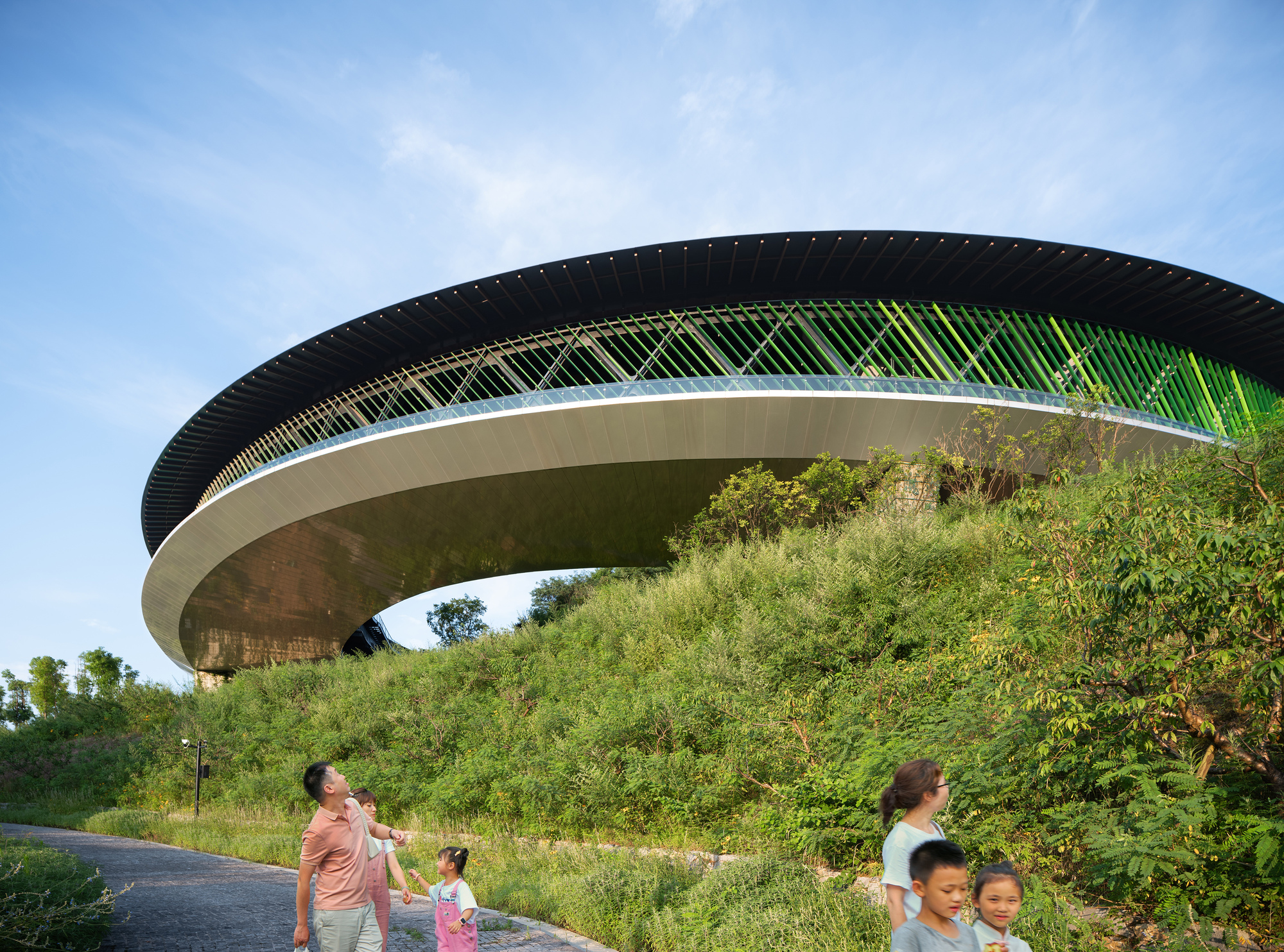 Daguan Integrated Service Center for Rural Tourism / CADG
