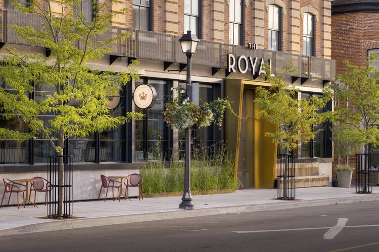 The Royal Hotel / Giannone Petricone Associates Inc. Architects -Exterior Photography、Facade