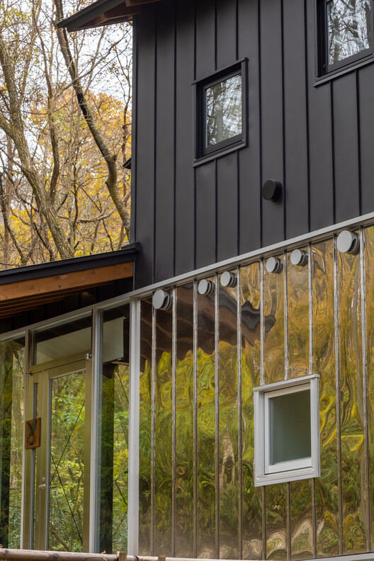 NineFold Roof / T2P Architects Office -Image 9 of 33