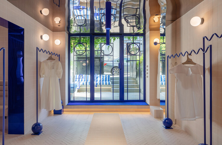 Veron The Shop / Iog Arhitectura-インテリア写真、照明、ガラス