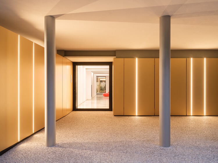 de Amicis 154レジデンシアビルディング / Giovanni Vaccarini Architetti -Image4 of 33
