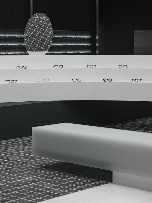 Glass Star Eyewear Shop / RVMN -Image17/31