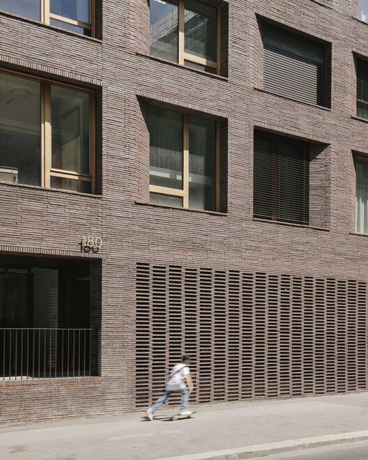 Belleville Sara Weill -Raynal老人ホームの再建と拡張 / Avenier Cornejo Architectes -Image3 of 29