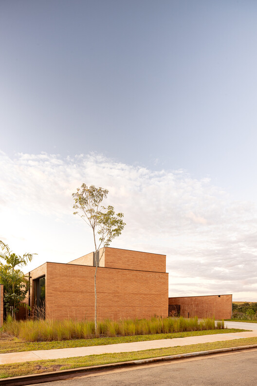 Grecov House / Arqbr Arquitetura e Urbanismo-外観写真