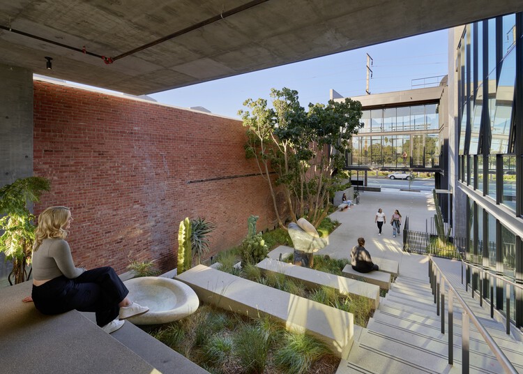 1640 14th St St Commercial＆Offices / HGA-インテリア写真、中庭