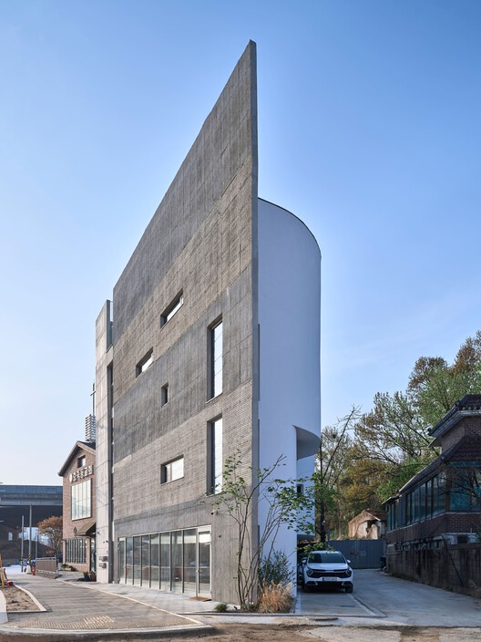 Nabi House / Todot Architects and Partners -Exterior Photography、Concrete