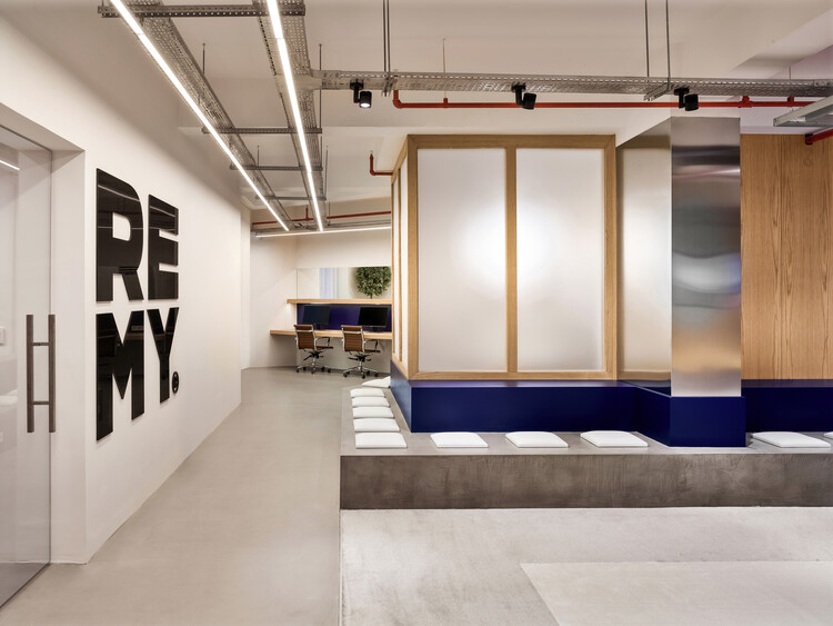 Remy Global Office Interior / KAT73 -Image6 of 29
