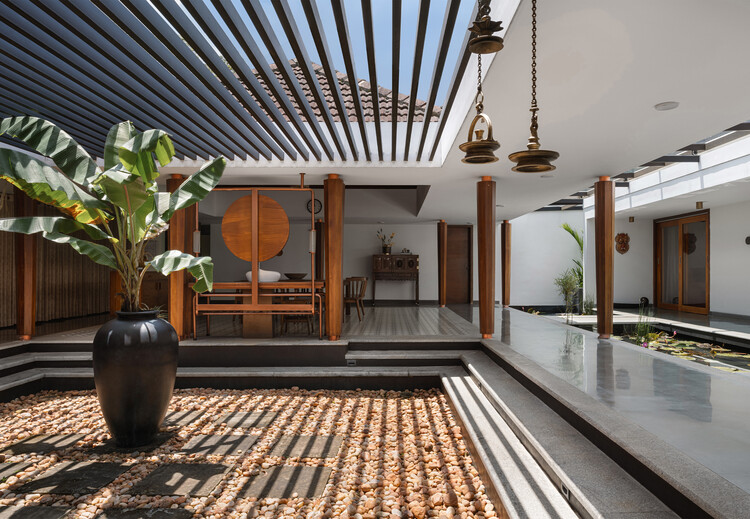 House of Quad / Thomas Parambil Architects-インテリア写真、中庭