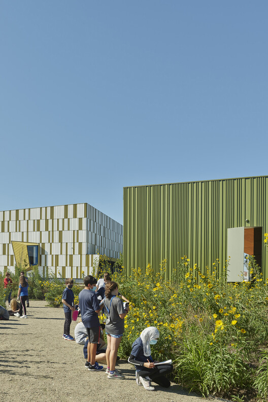 MHCAPは、Marlon Blackwell Architects、Eskewdumezripple、およびAndropogon AssociatesによるThaden Schoolを5番目のアメリカ賞賞受賞者として発表しました。