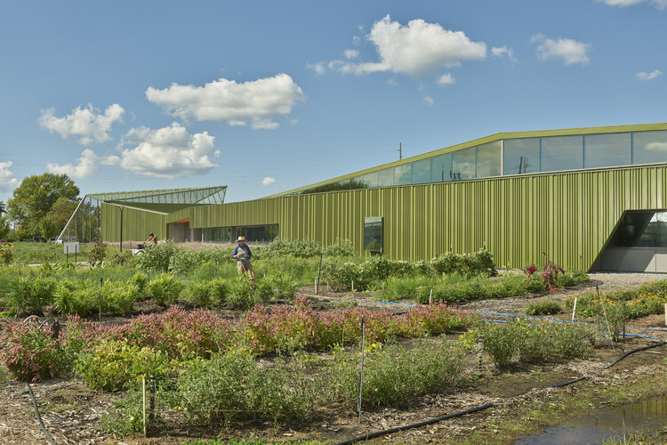 MHCAPは、Marlon Blackwell Architects、Eskewdumezripple、およびAndropogon AssociatesによるThaden Schoolを5番目のアメリカ賞賞受賞者として発表します。