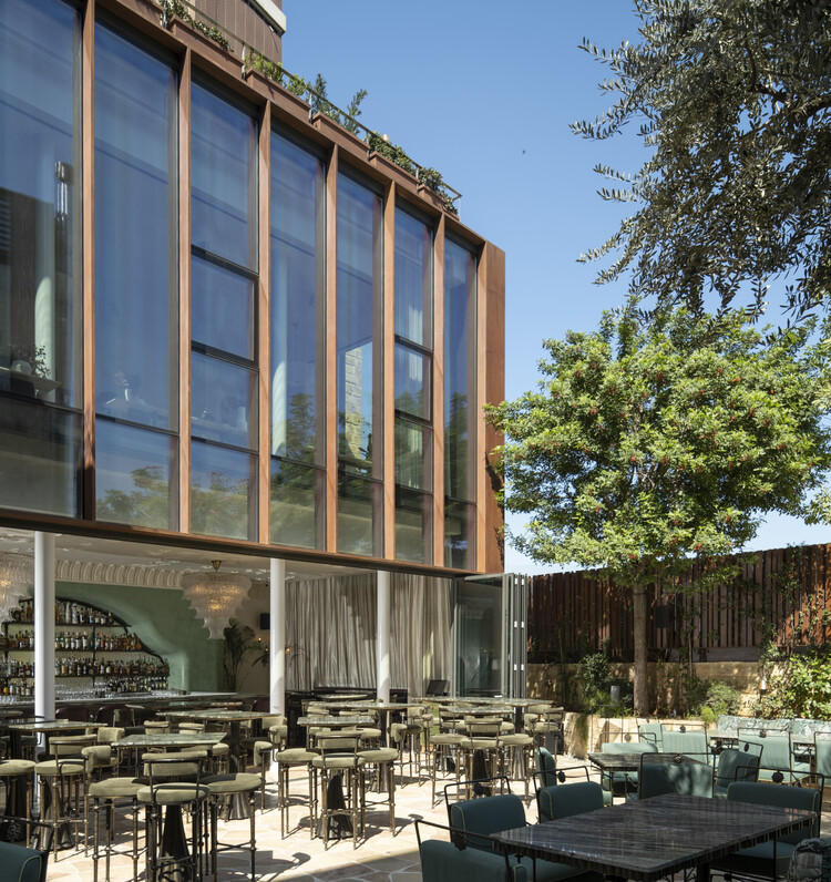 Beihouse / Dagher Hanna＆Partners -Exterior Photography、椅子