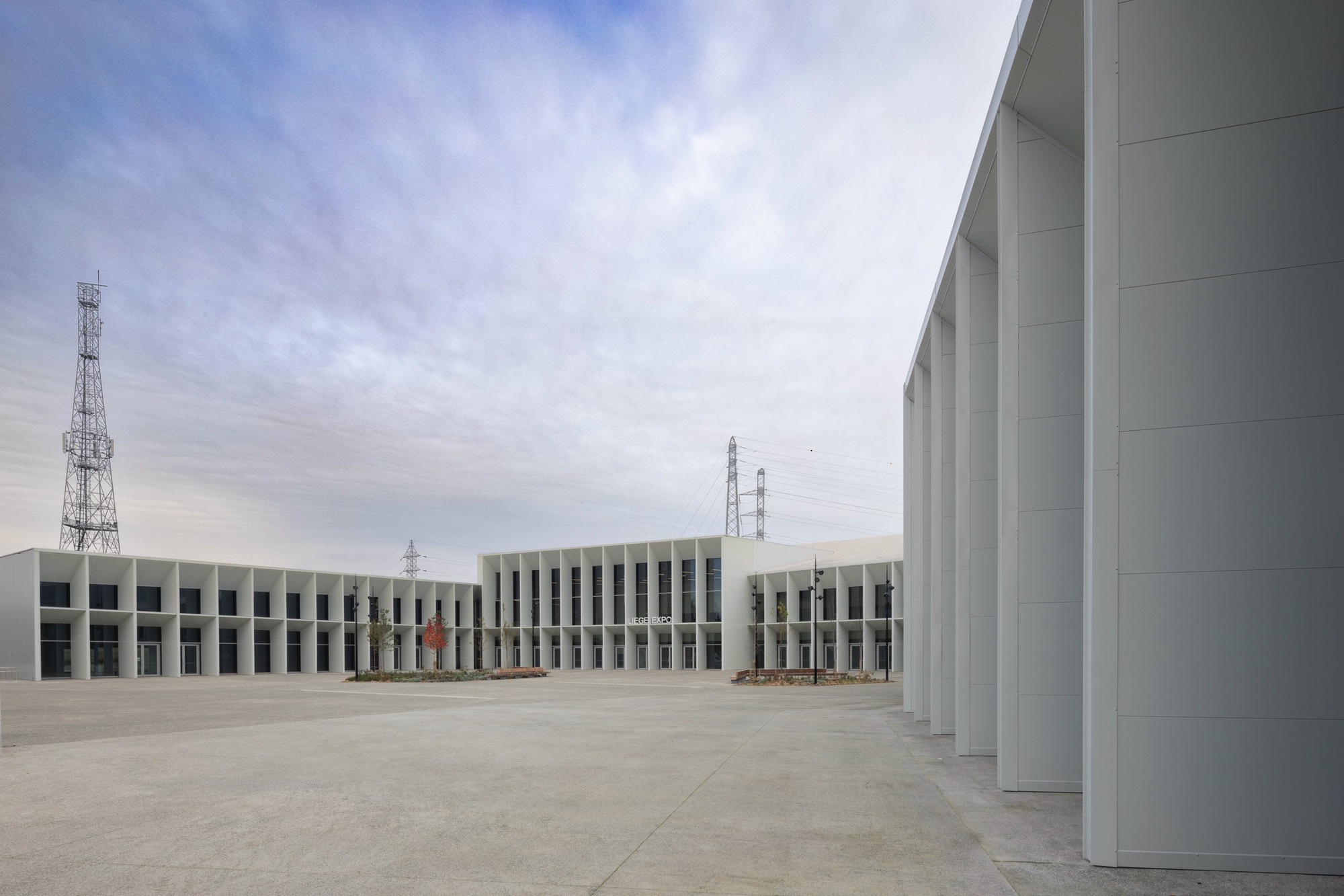 LiègeExpoExhibition Hall / Francisco Mangado