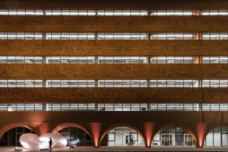 Thessaloniki / Divercity Architectsのηub26オフィスコンプレックス - 画像10 of 22