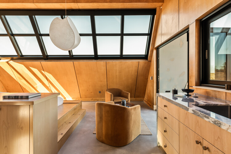 Casa Azzurra / Studio Adm-インテリア写真、キッチン、木材、椅子