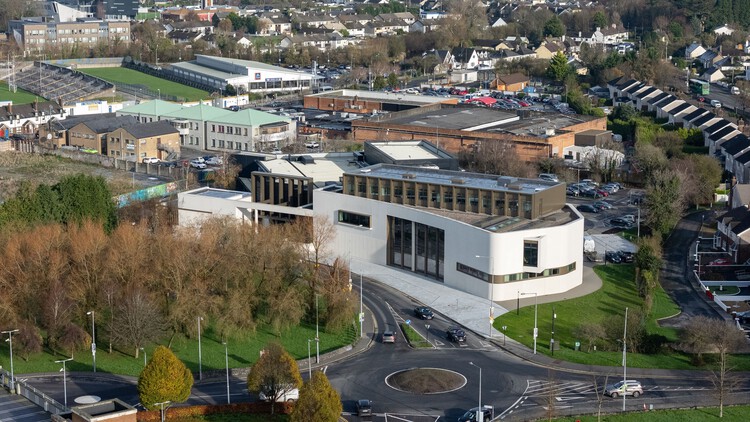 Devalera Library and Suil Gallery / Keith Williams Architects -Image2 of 43
