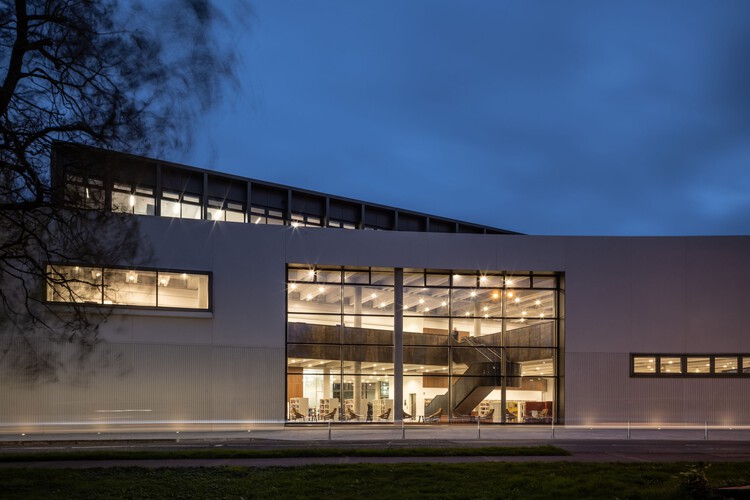 Devalera Library and Suil Gallery / Keith Williams Architects -Exterior Photography