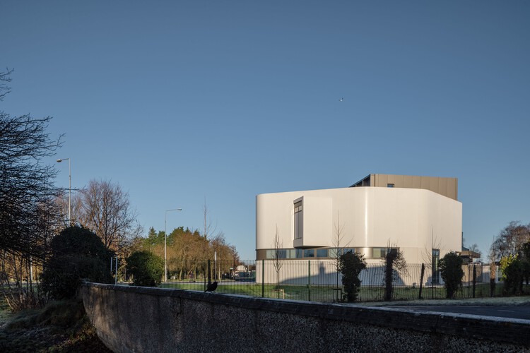 Devalera Library and Suil Gallery / Keith Williams Architects -Exterior Photography、Concrete