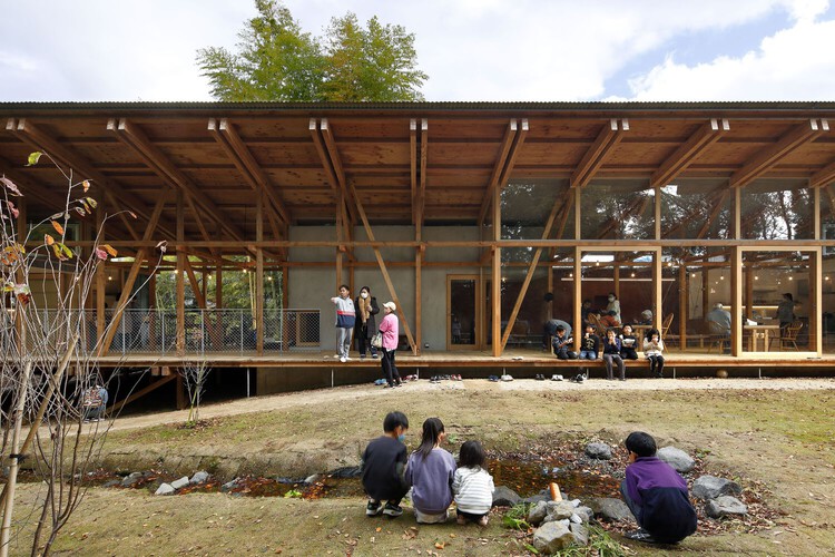 どのように建築が社会的相互作用をケアにもたらすか：日本の9人の高齢者介護施設 -  22の画像2