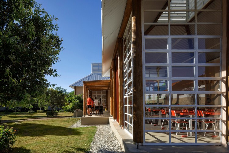 MóduloJoãodeBarroSchool / Mach Arquitetos + Biri -Image 18 of 41