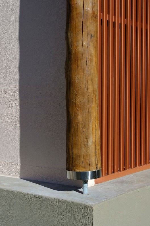MóduloJoãodeBarroSchool / Mach Arquitetos + Biri-インテリア写真、木材
