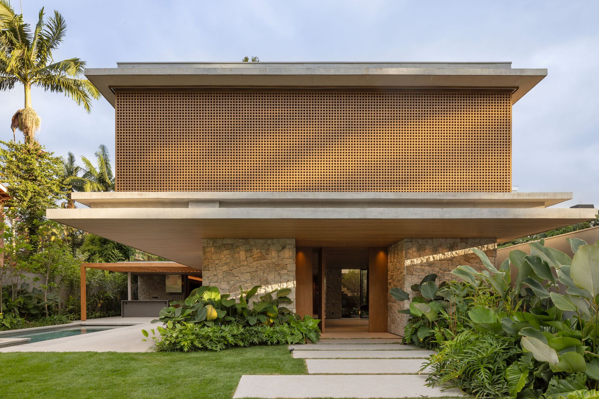 Europa House / Two Arquitetura