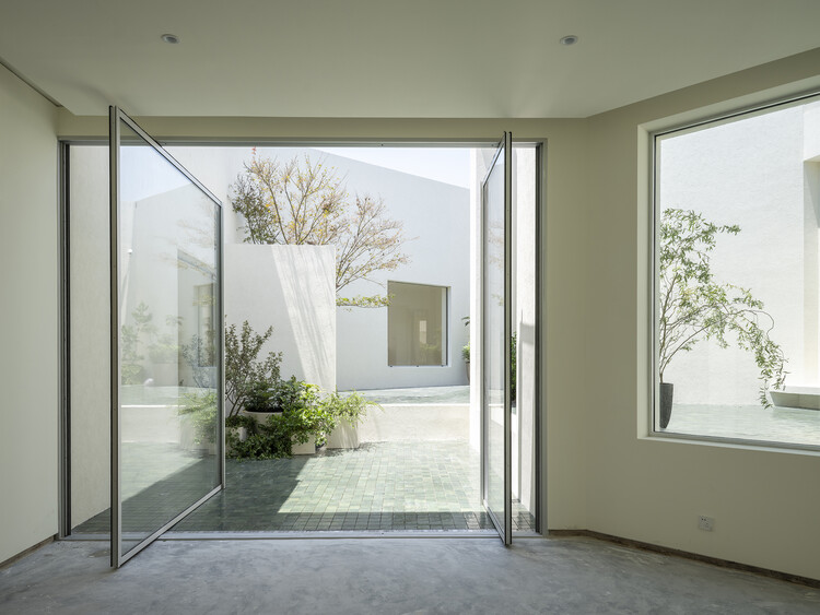 su yuan、house and Garden / Atelier Dehaus-インテリア写真、コンクリート