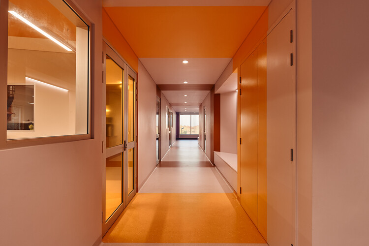 Karrathaシニア高校技術学習施設 / Iredale Pedersen Hook Architects -Image 10 of 31