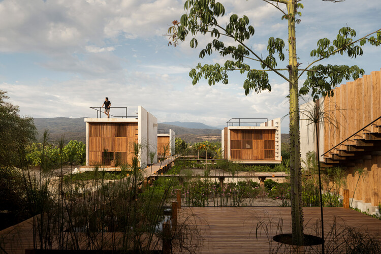 Casa Kani Ini / Tac Taller Alberto Calleja-外装写真、バルコニー
