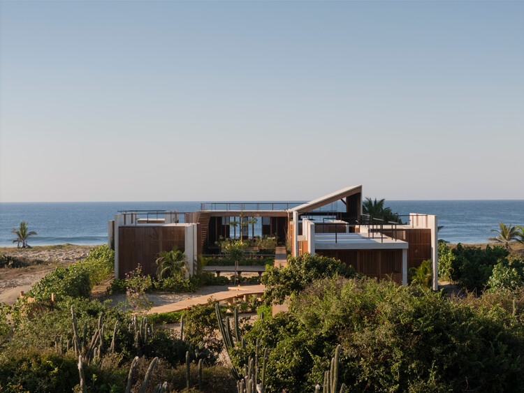Casa Kani Ini / Tac Taller Alberto Calleja -Image 15 of 16