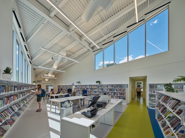 North Boulder Library / Workac-インテリア写真、棚