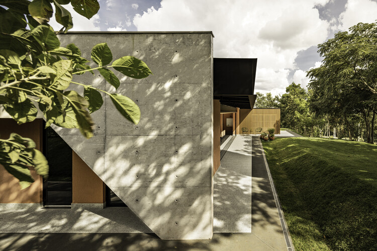 Galgo House / Tati Tavares + Alex Dalcin arquitetura-画像14 of 36