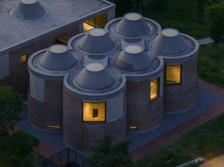 Houhu Art Park / Wcy Regional Studioのストロースタックスペース - 画像16/38