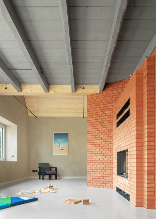 入植者の家の回心 / kloepfel Zeimer Architekten -Image 7 of 25
