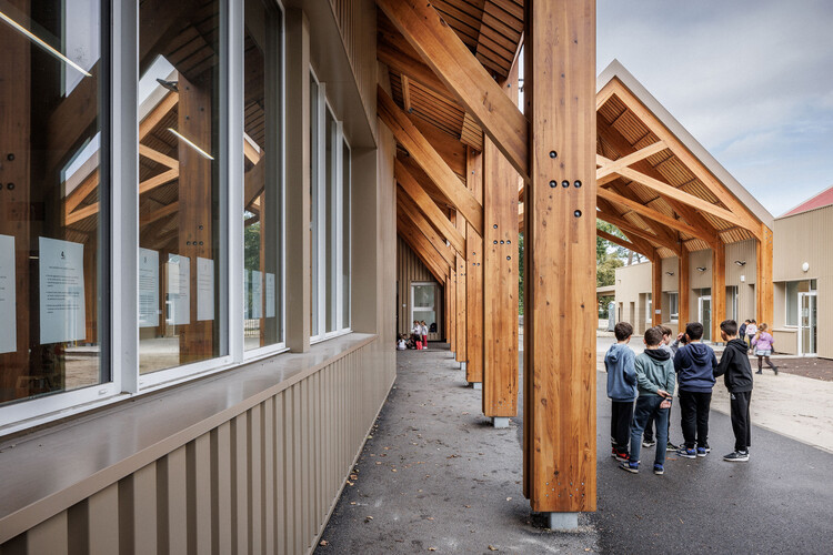 学校グループCAP DE BOS / BPM ARCHITECTES-インテリア写真、ビーム