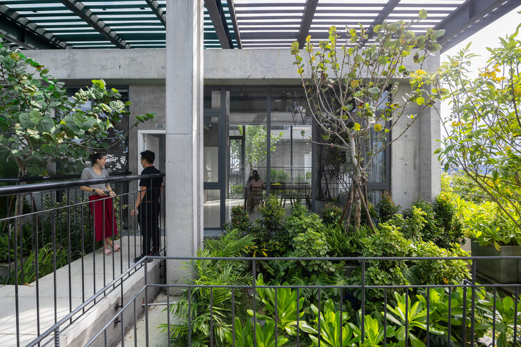 テキスタイルファクトリーオフィス / Ho Khue Architects -Exterior Photography