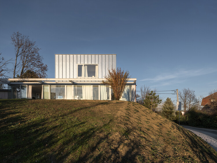 double villa bukovac / njiric+ arhitekti-外観写真