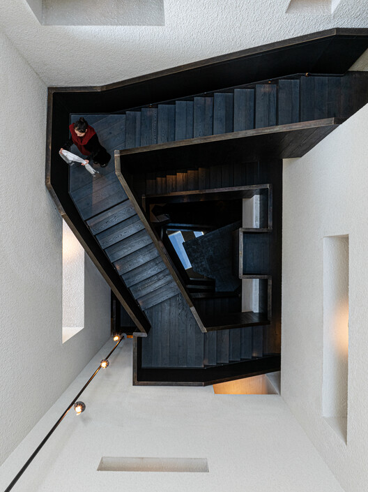 Poodom Deqin Meri Hotel / Buzz /BüroZiyuZhuang-画像17 of 49