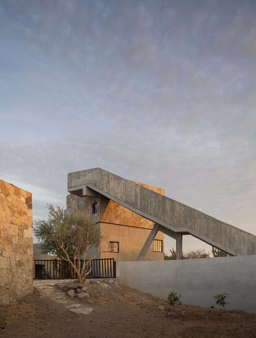 Casa La Paz / Ludwig Godefroy Architecture -Image 7 of 21